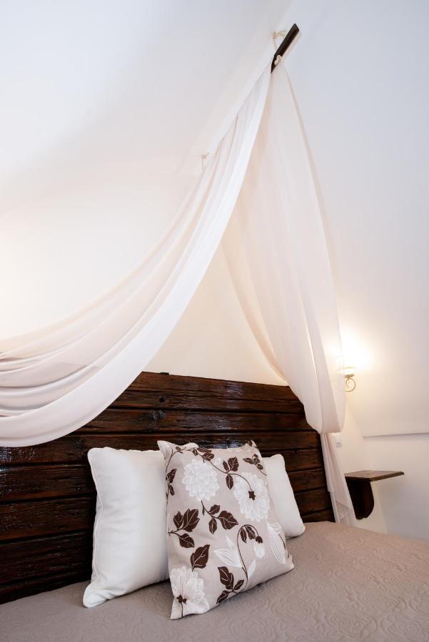 Bed and Breakfast Il Vecchio Frantoio Pezze Di Greco Exterior foto